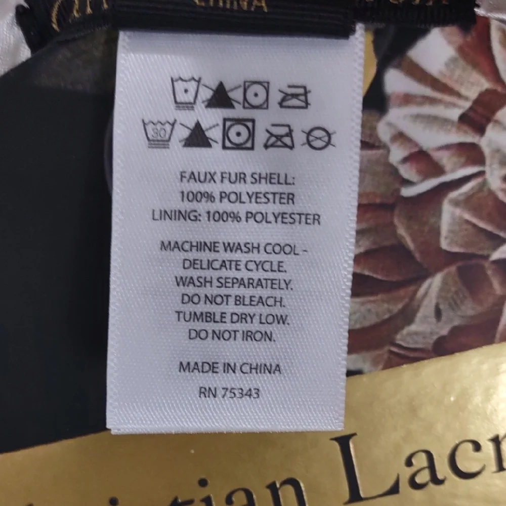 Christian Lacroix Cream Faux Fur Stole - Picture 11 of 17